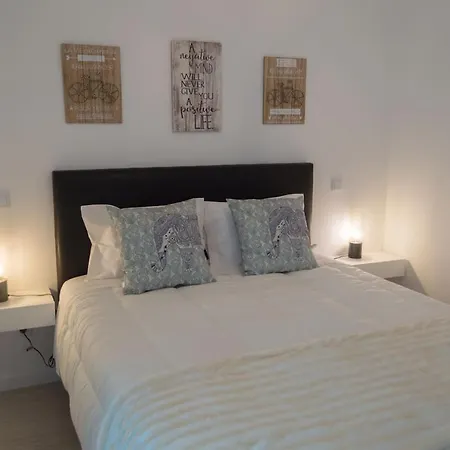 What A Life! * Nazare