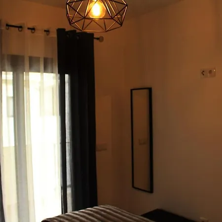 דירה What A Life! נאזרה