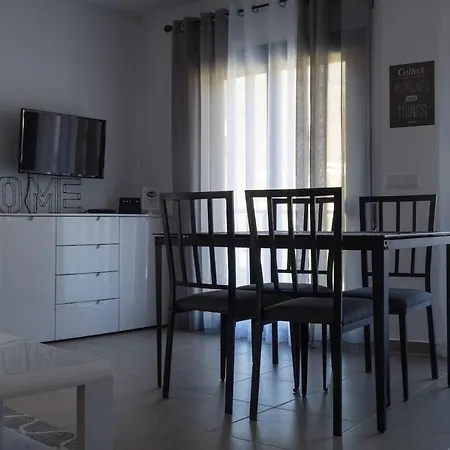 Apartment What A Life! *