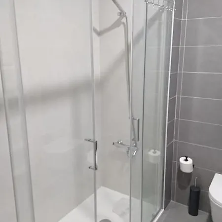 What A Life! * נאזרה